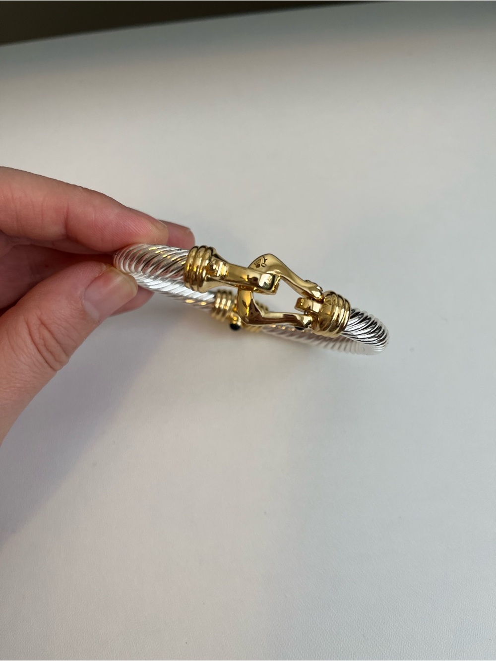 Silver Tone Rope Bracelet Gold Tone Buckle Chunky Bangle Cuff 7” - Picture 4 of 4